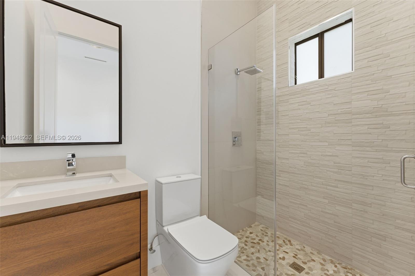 M & V ESTATES - Residential