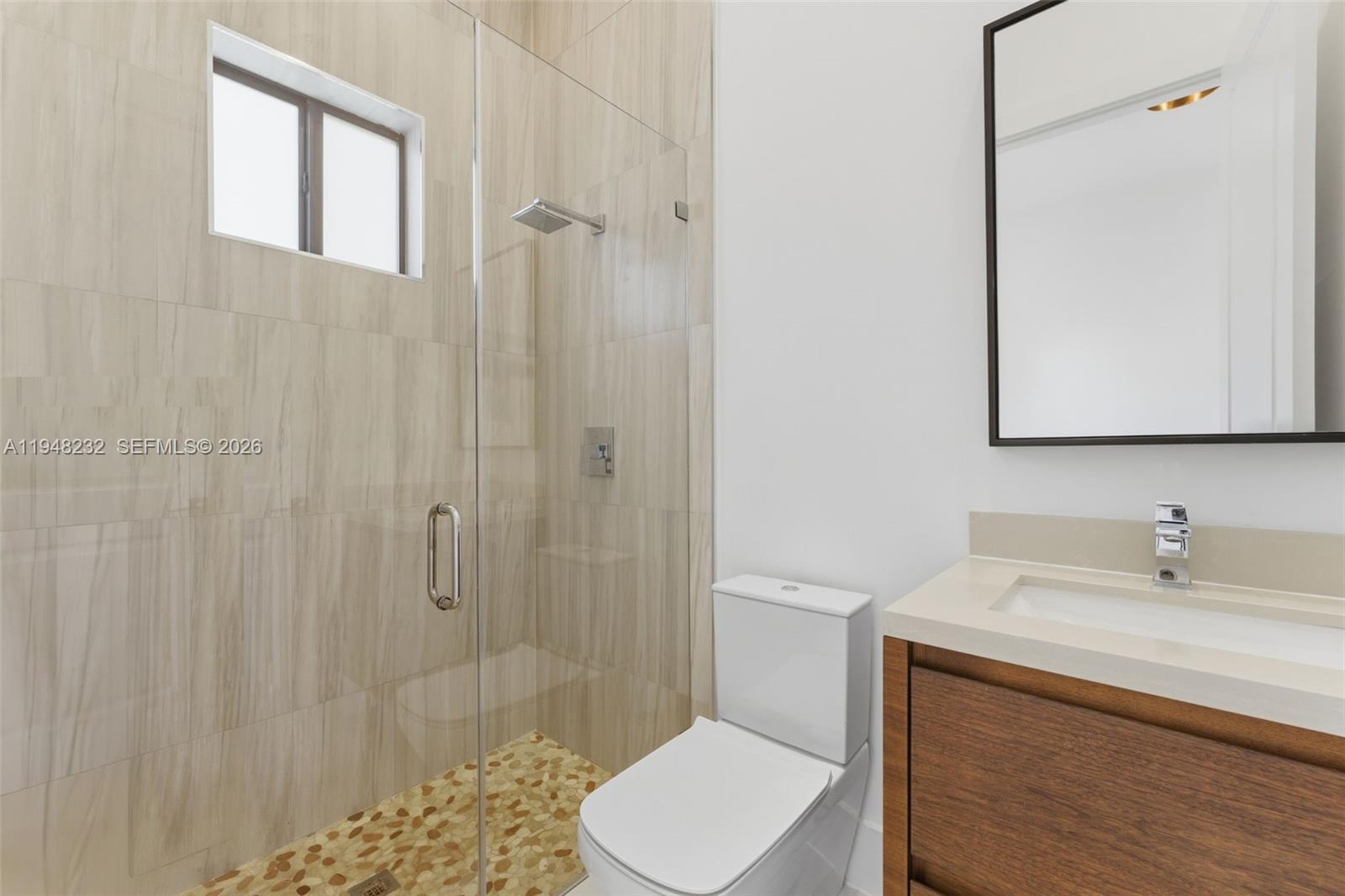 M & V ESTATES - Residential