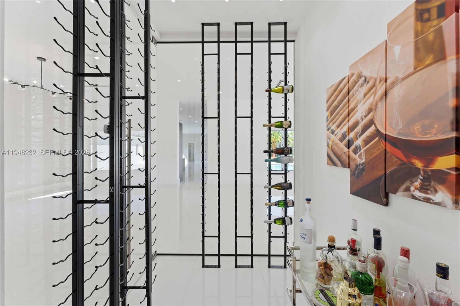 M & V ESTATES - Residential