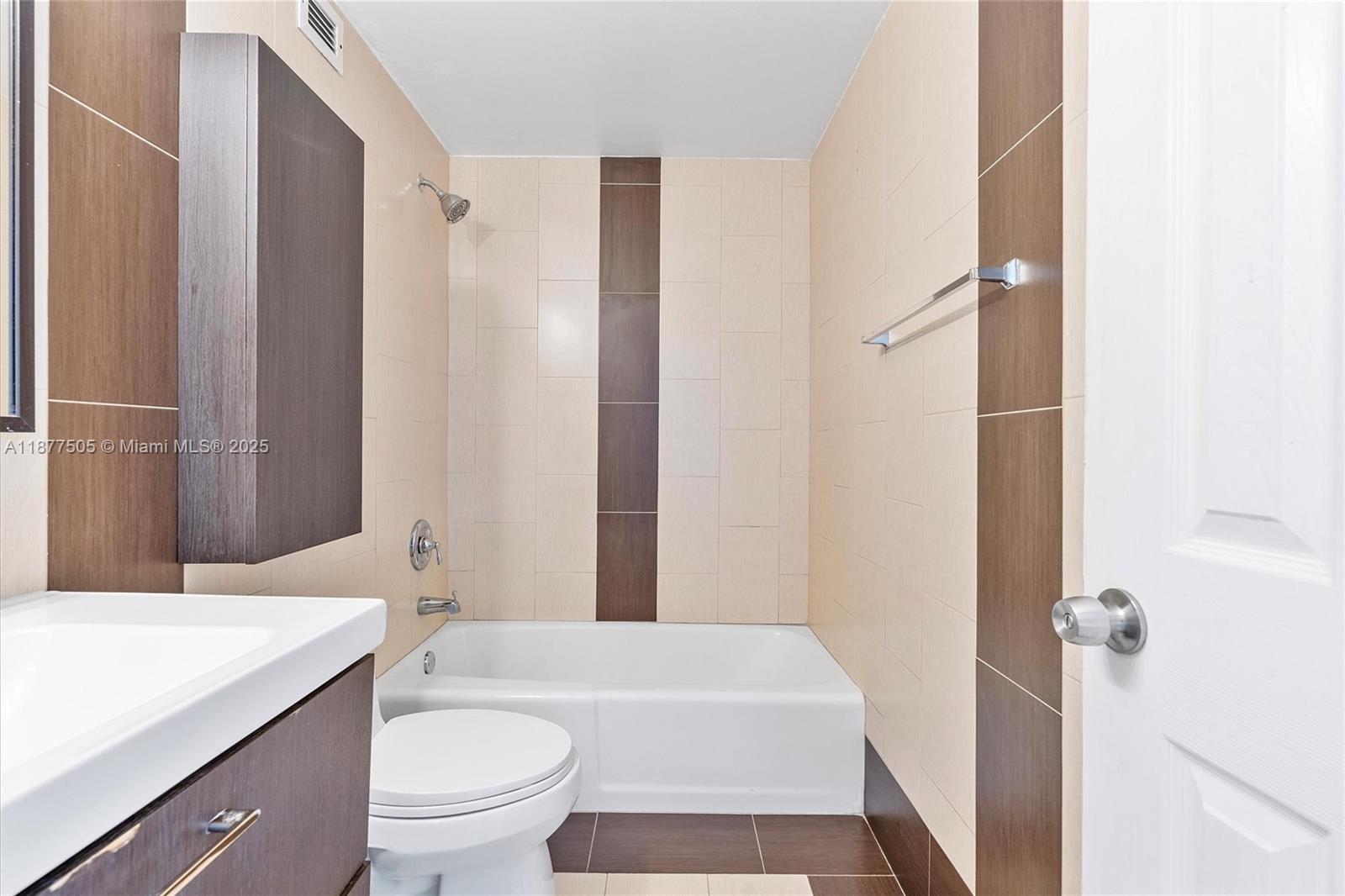 COASTAL TOWERS CONDO - Residential Lease