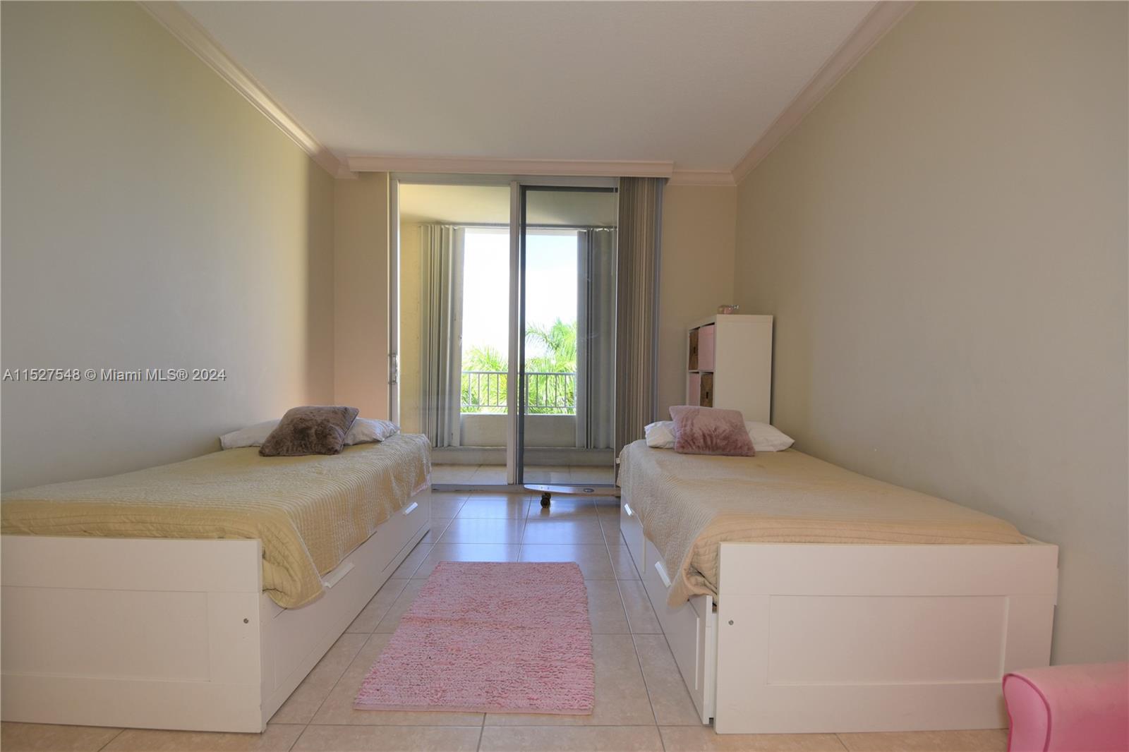 RESORT VILLA ONE CONDO - Residential Lease