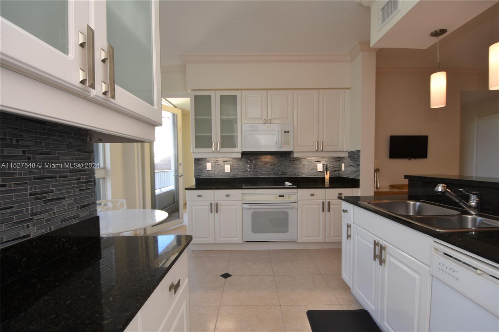 RESORT VILLA ONE CONDO - Residential Lease