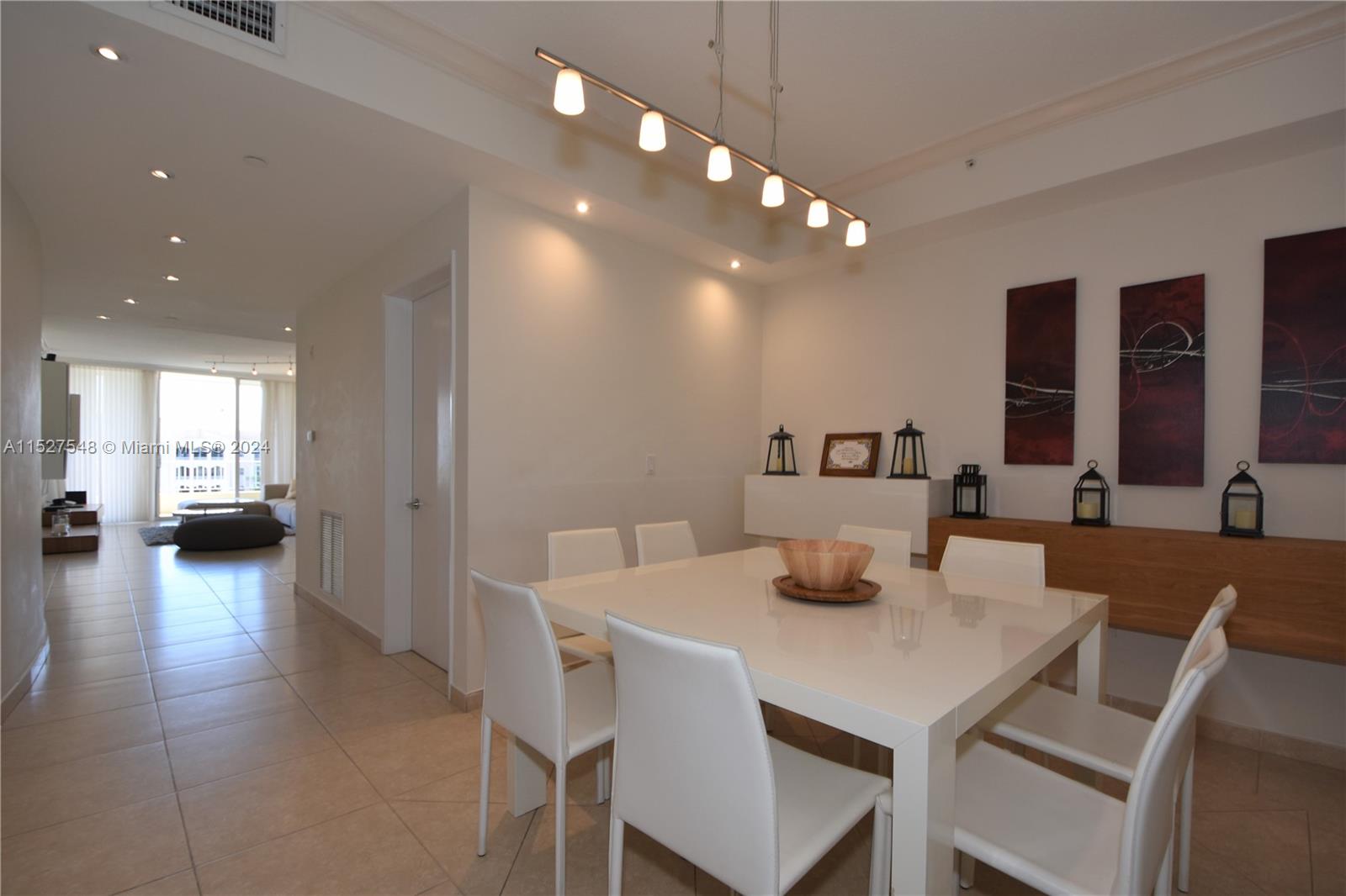 RESORT VILLA ONE CONDO - Residential Lease