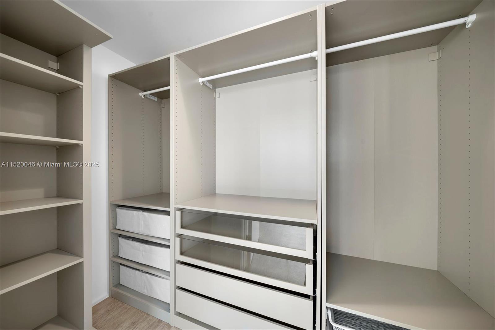 MEI CONDO - Residential