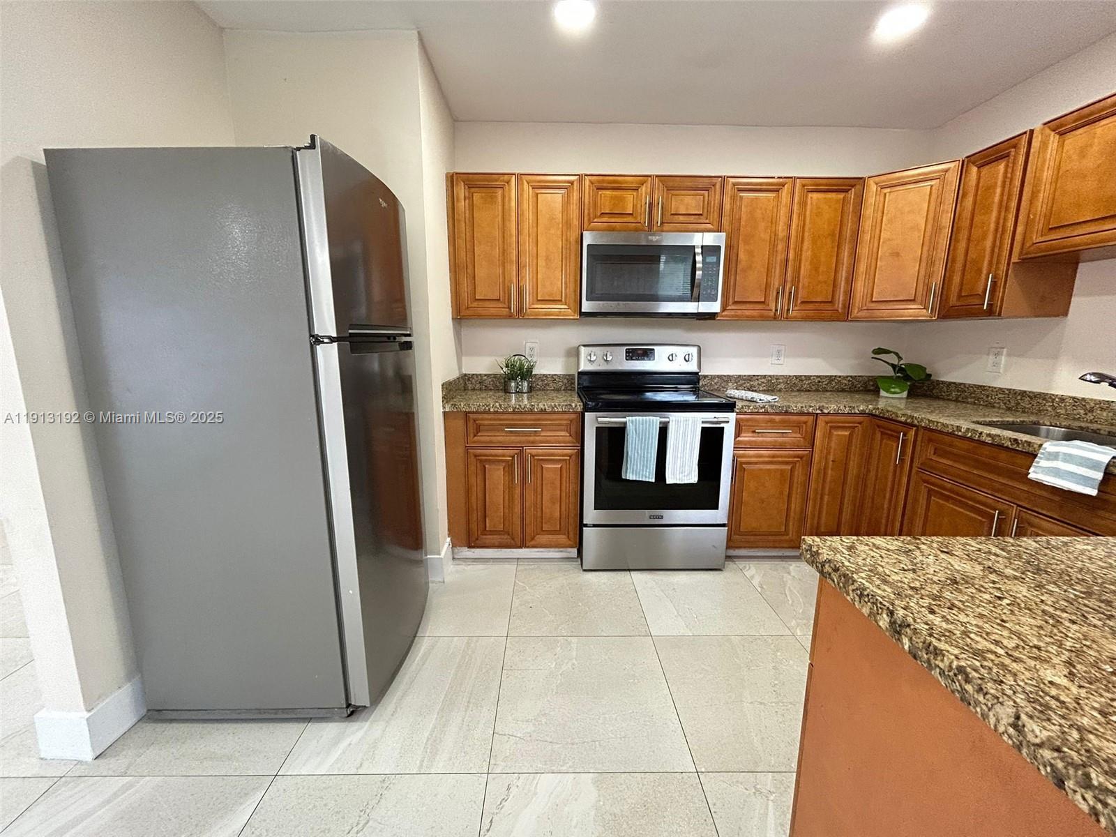 SUN-TAN VILL SEC 5 - Residential Lease