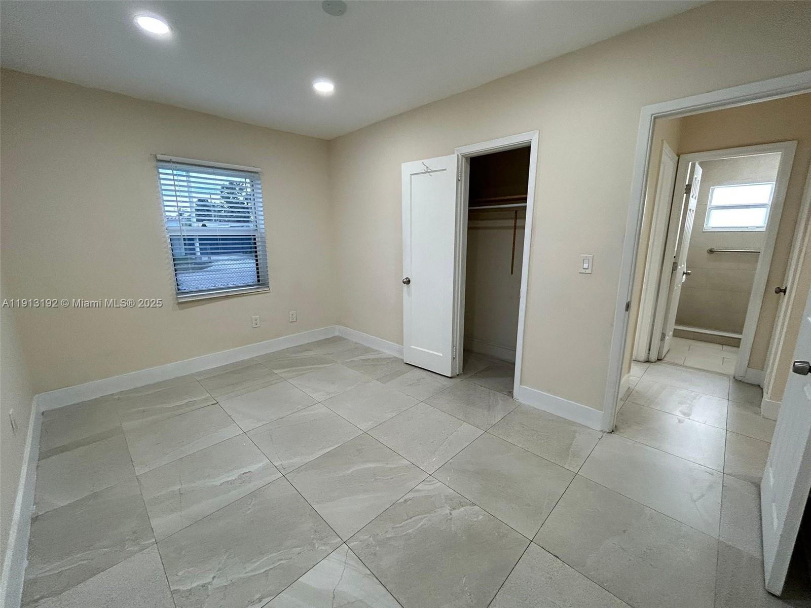 SUN-TAN VILL SEC 5 - Residential Lease