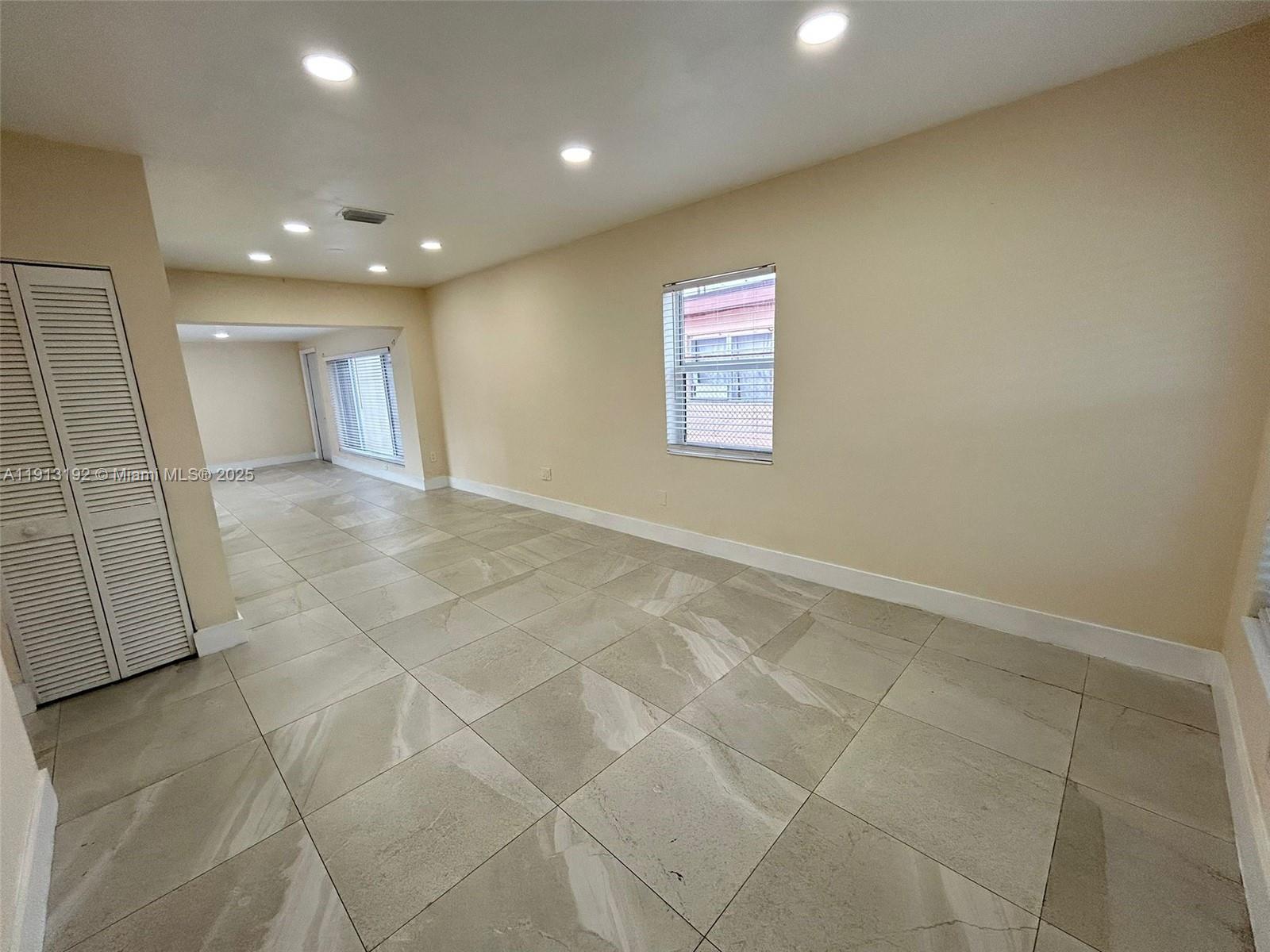 SUN-TAN VILL SEC 5 - Residential Lease