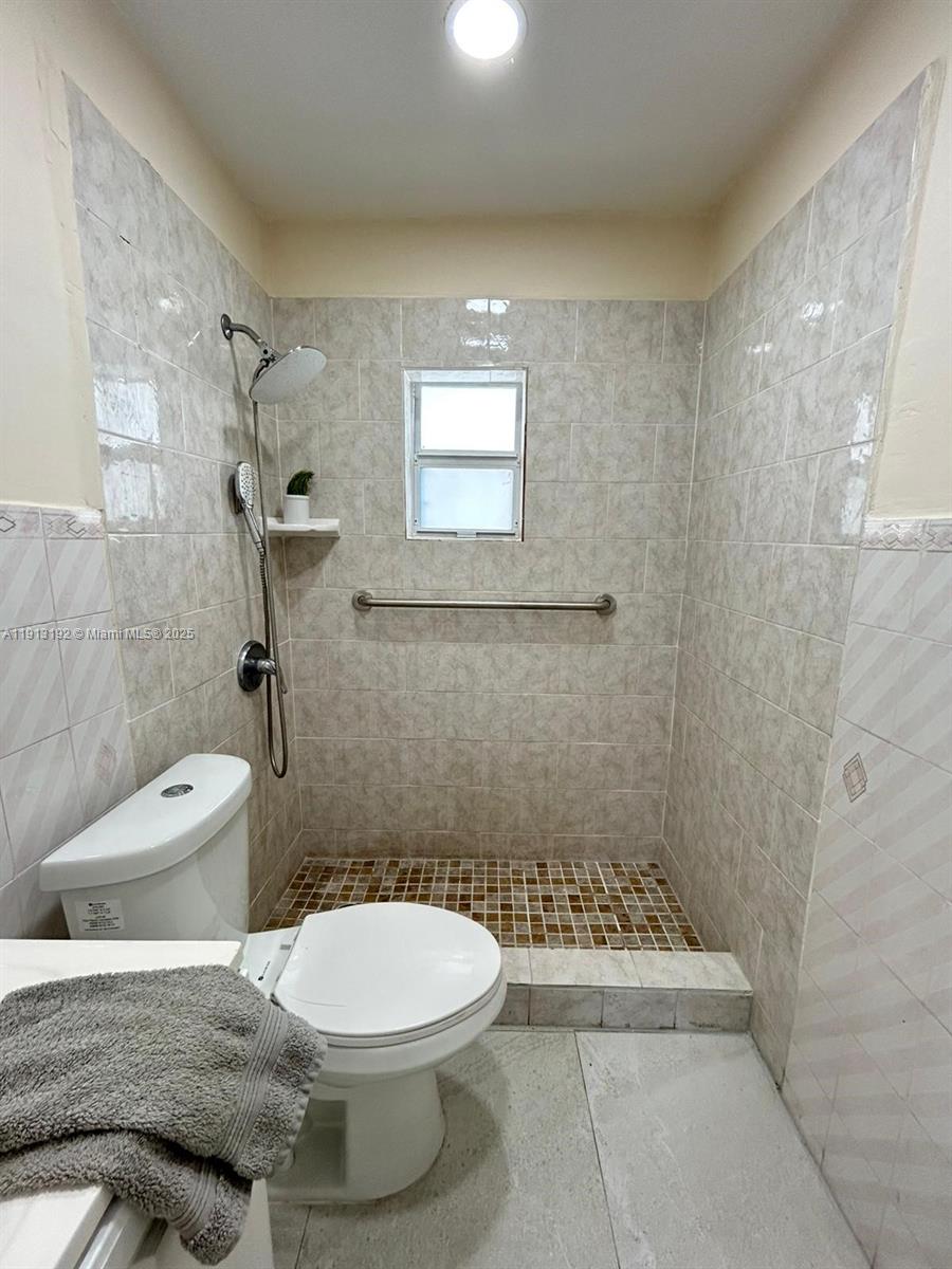 SUN-TAN VILL SEC 5 - Residential Lease