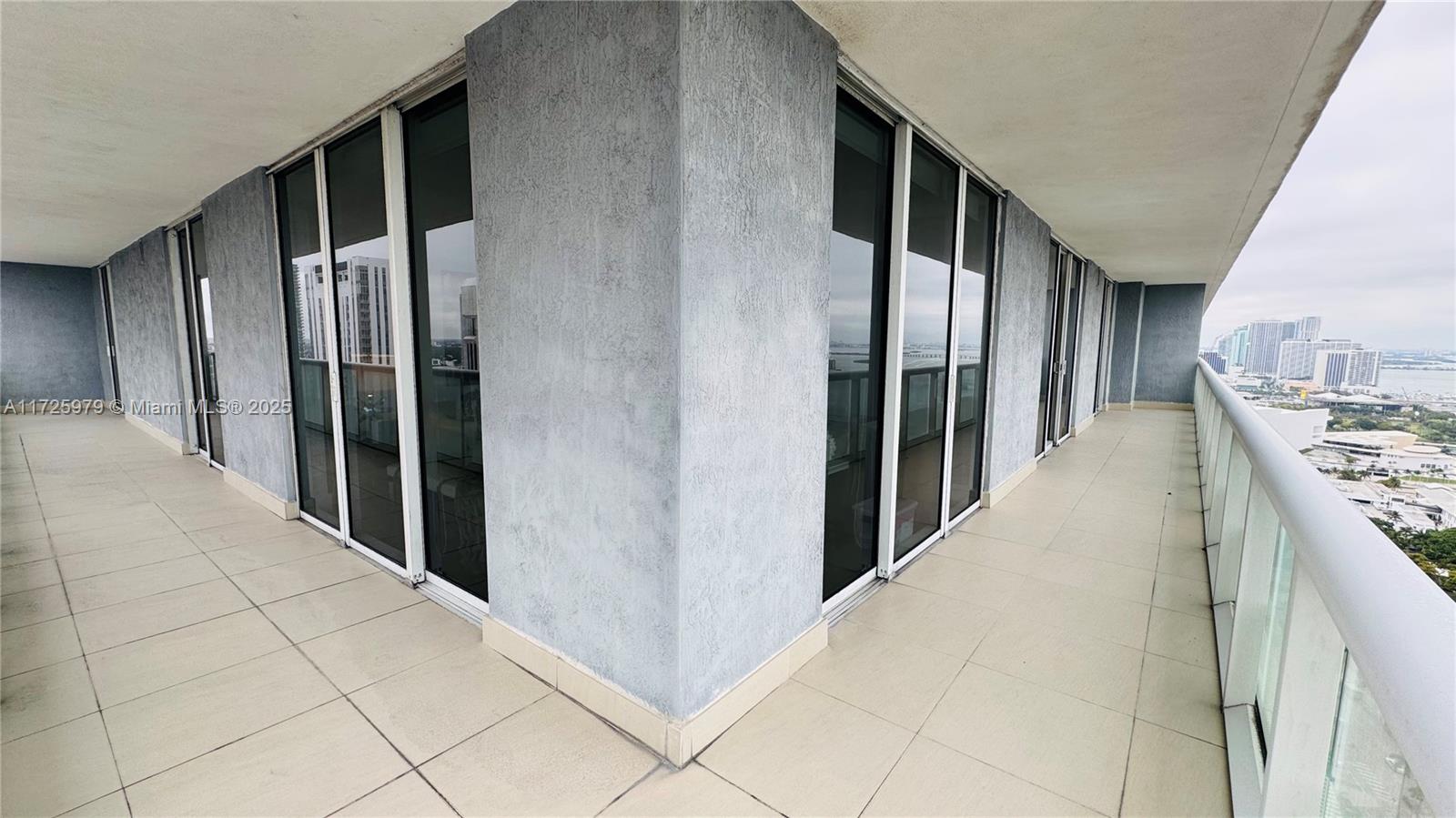 50 BISCAYNE CONDO - Residential