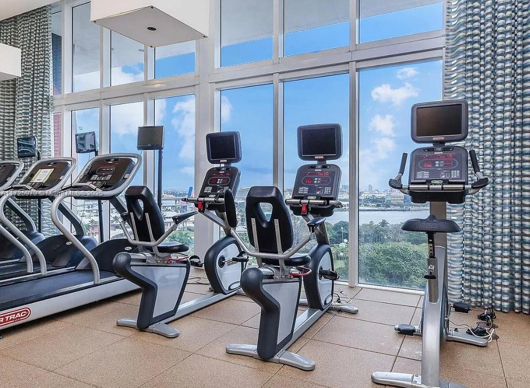 50 BISCAYNE CONDO - Residential