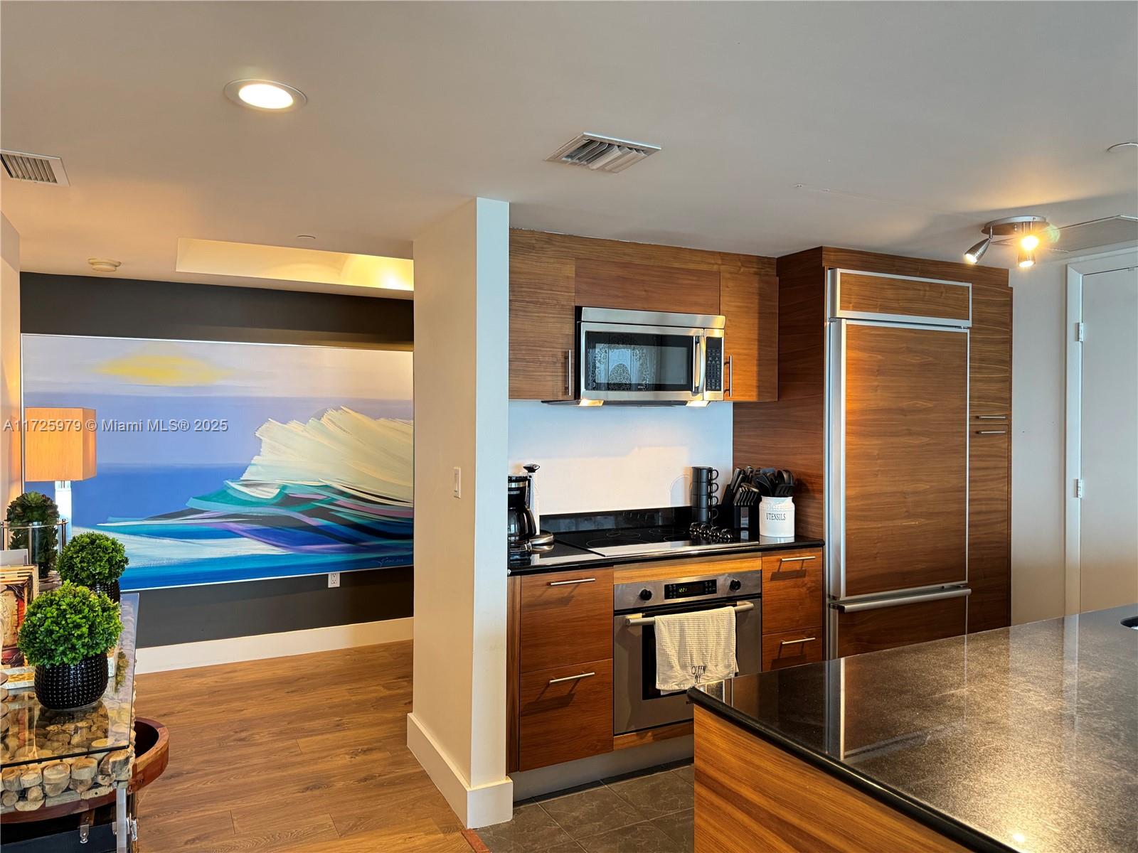 50 BISCAYNE CONDO - Residential