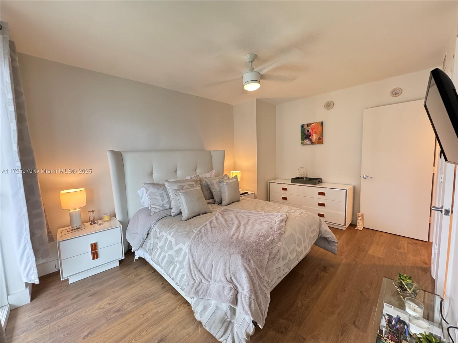 50 BISCAYNE CONDO - Residential