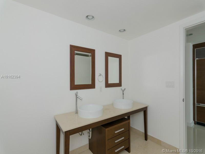 Icon Brickell Two Condo - Residential Lease