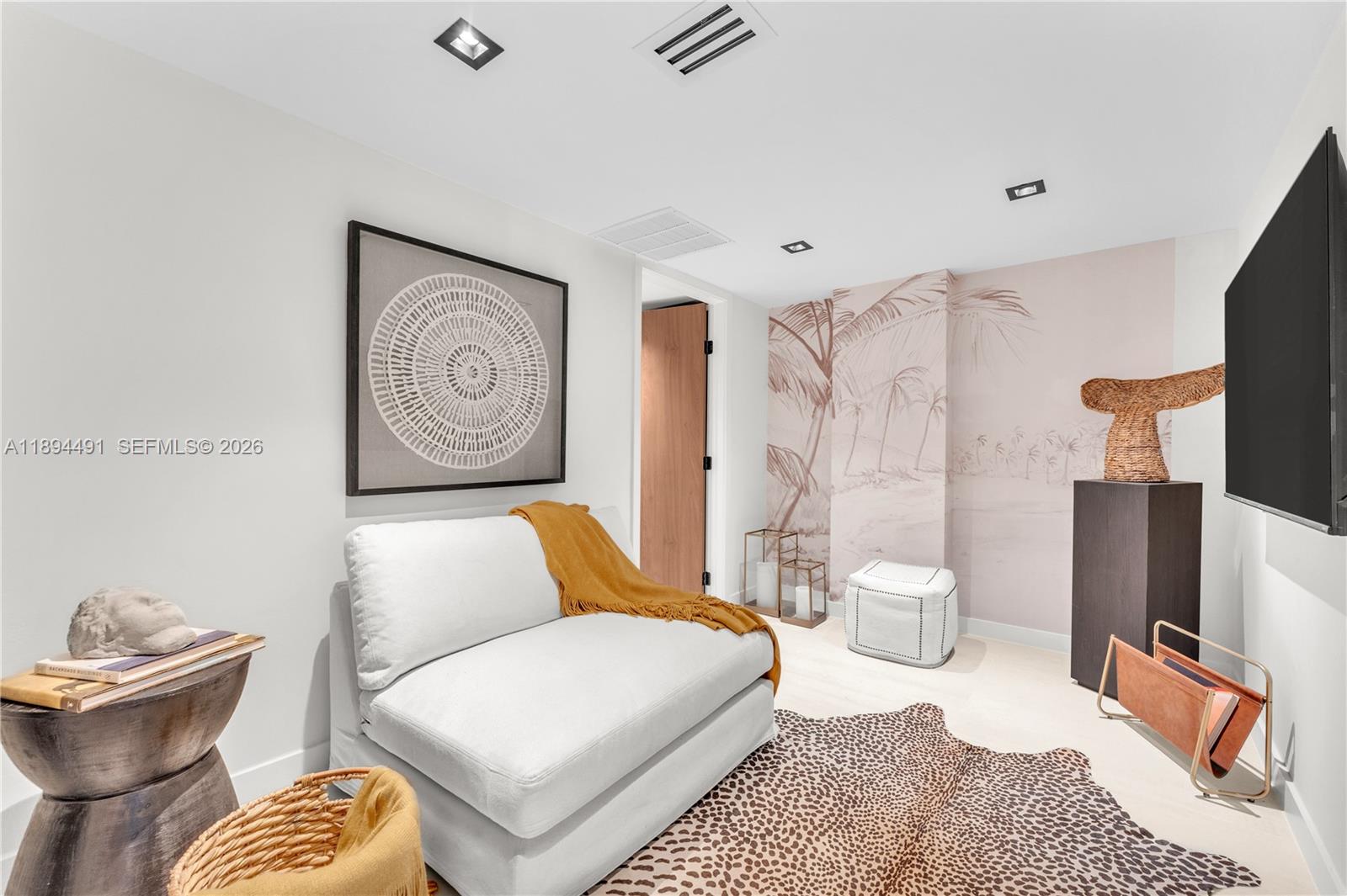 ARLEN HOUSE EAST CONDO - Residential