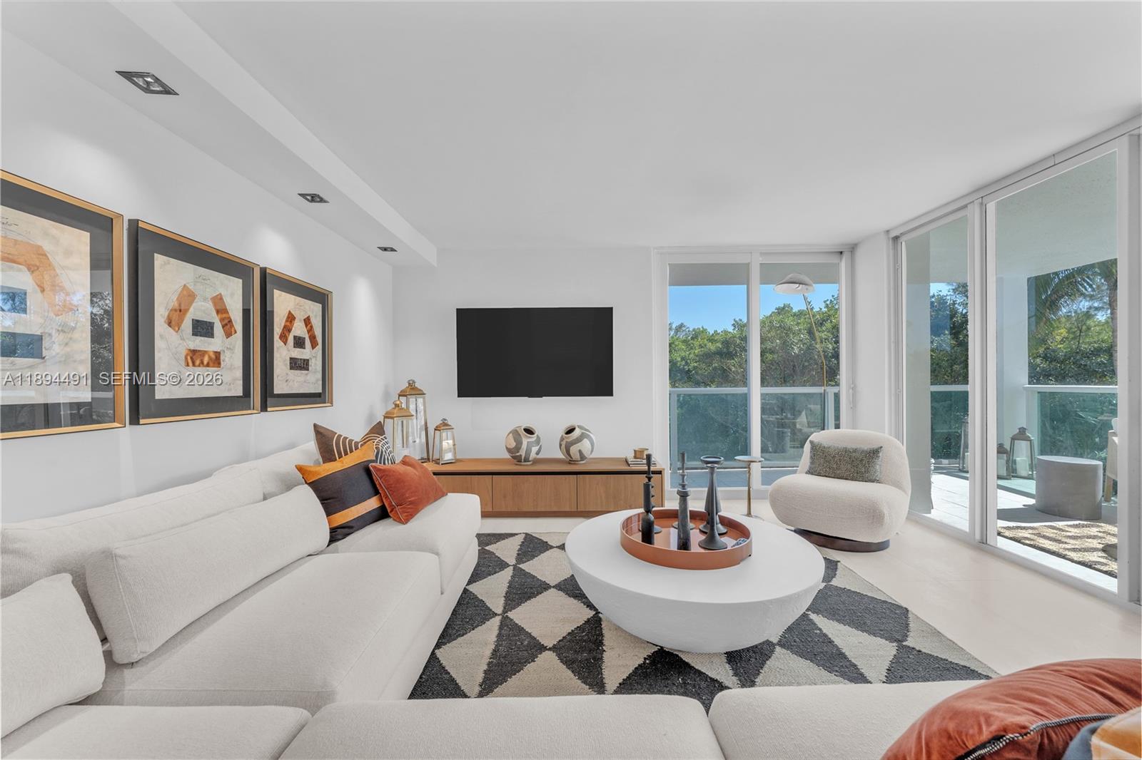 ARLEN HOUSE EAST CONDO - Residential