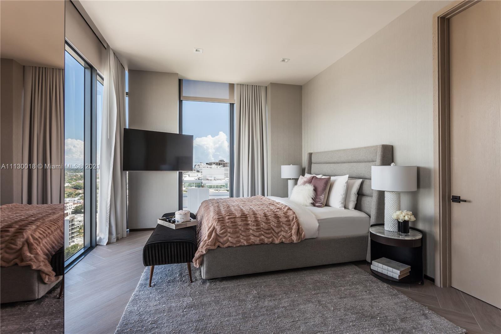 2201 COLLINS AVE CONDO - Residential