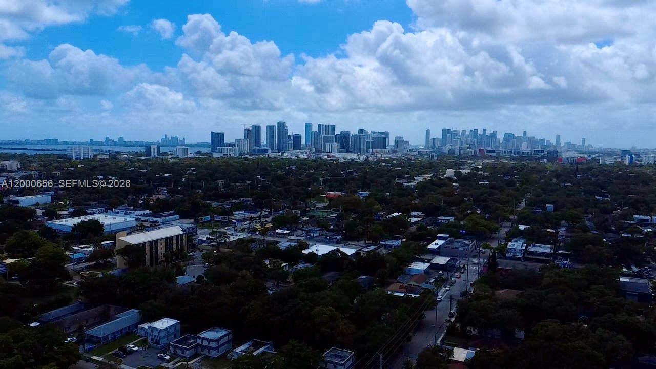 BUENA VISTA GARDENS - Residential Lease