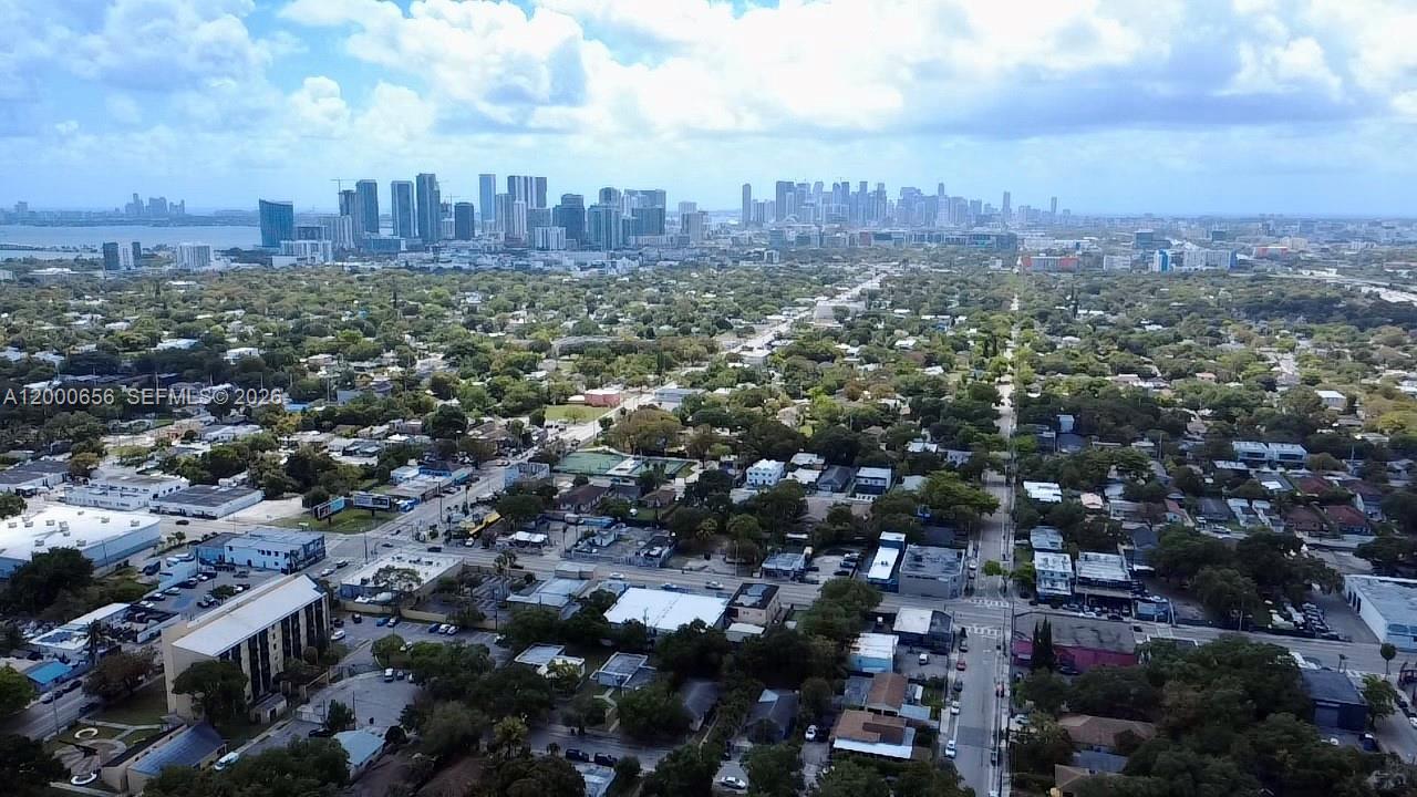 BUENA VISTA GARDENS - Residential Lease