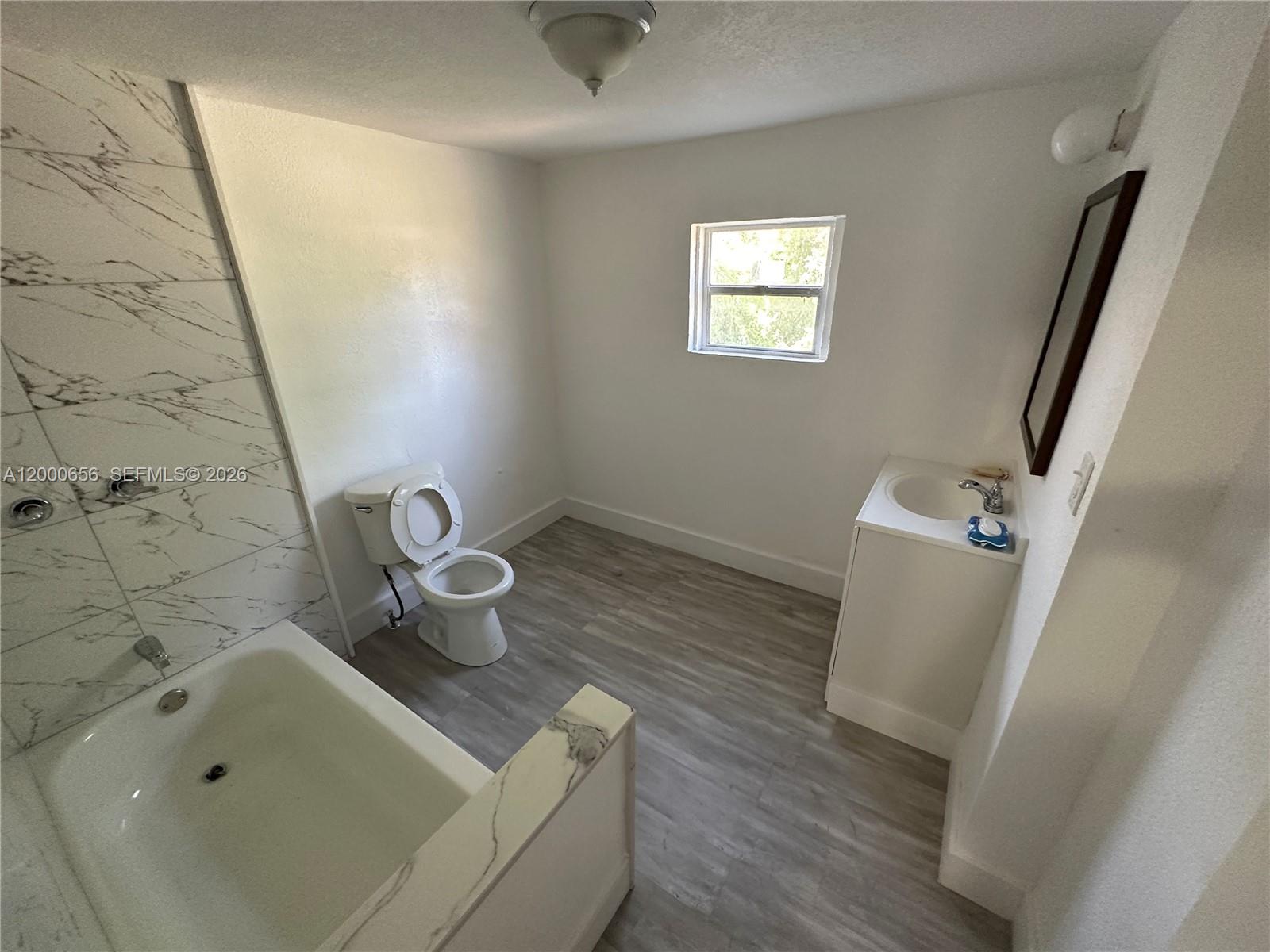 BUENA VISTA GARDENS - Residential Lease