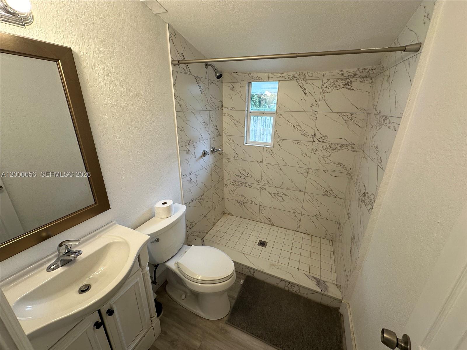 BUENA VISTA GARDENS - Residential Lease