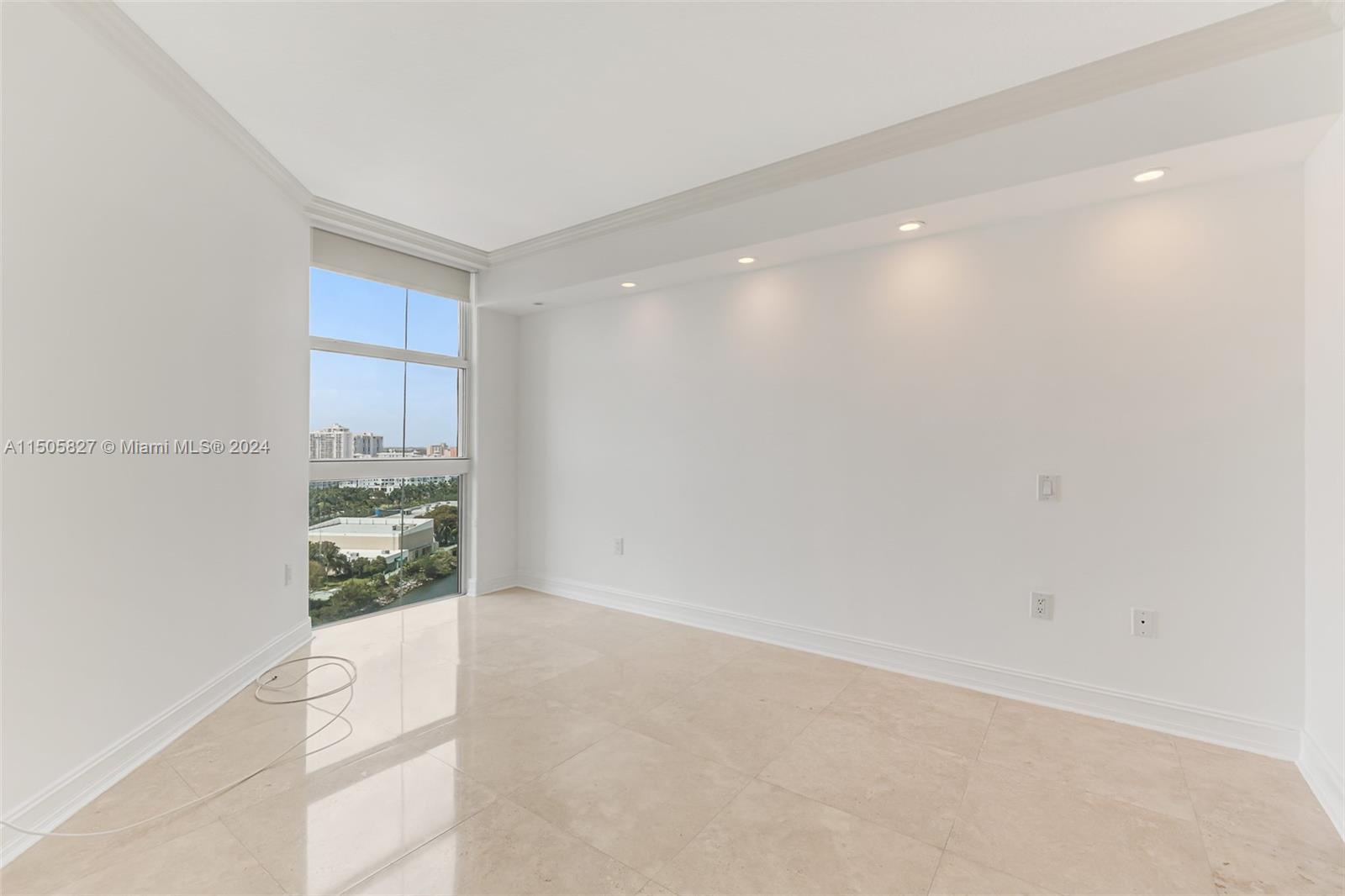 HIDDEN BAY CONDO - Residential Lease
