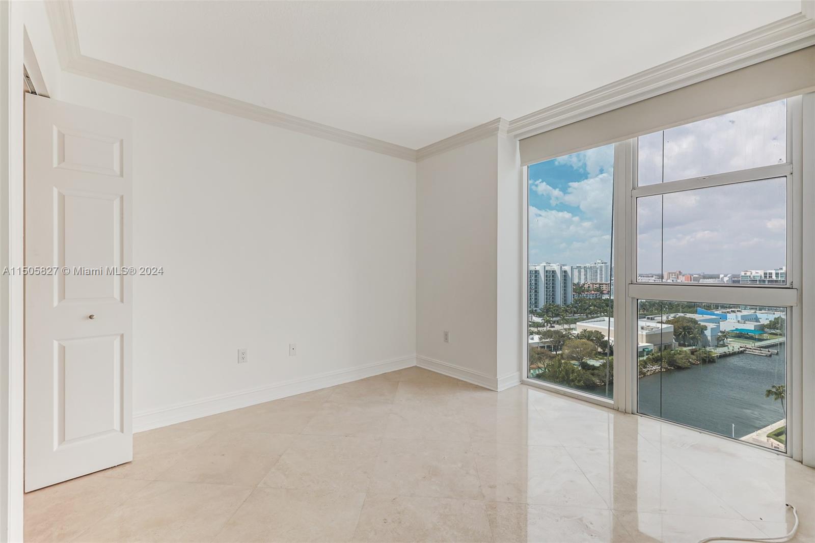 HIDDEN BAY CONDO - Residential Lease