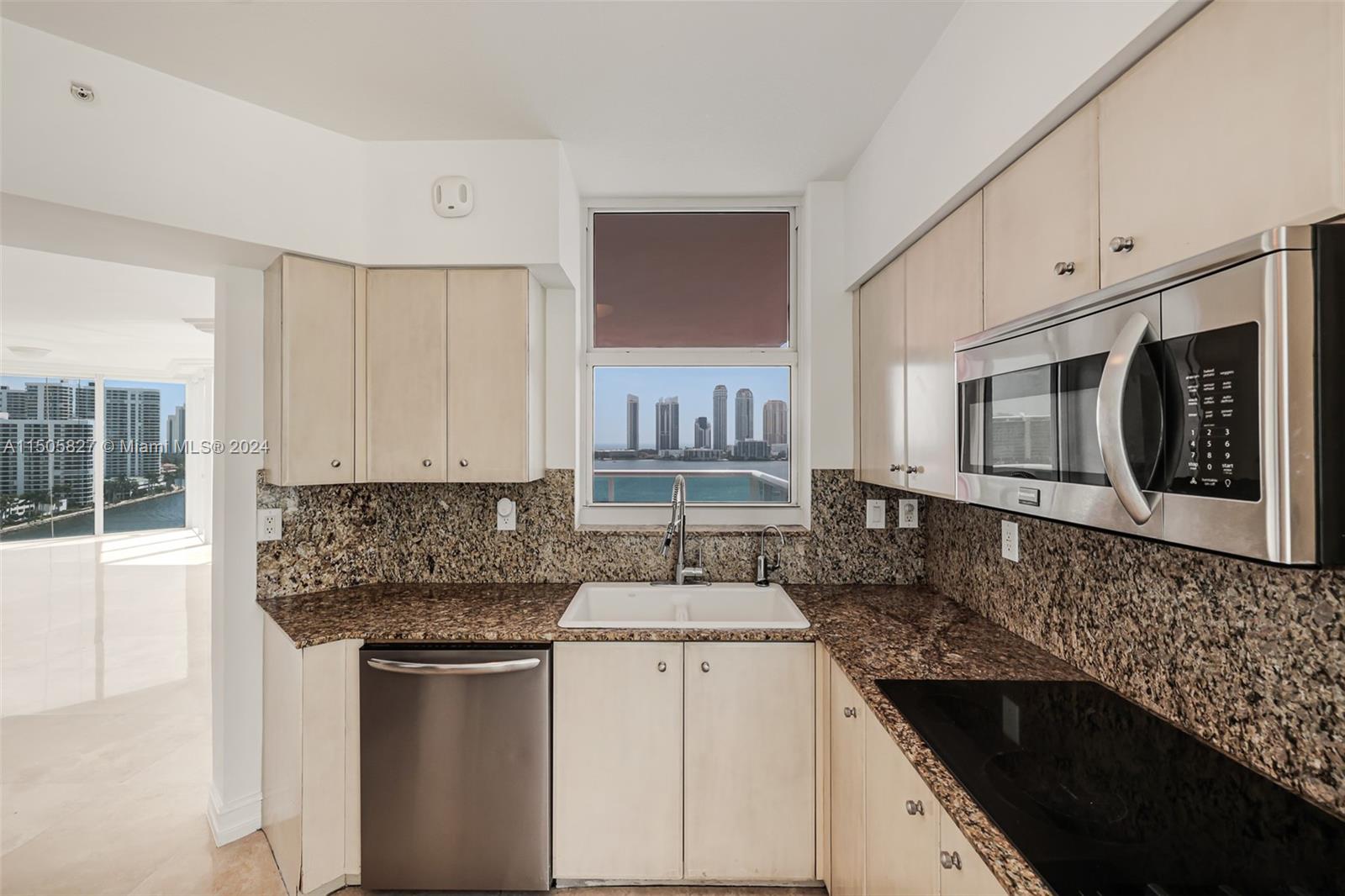 HIDDEN BAY CONDO - Residential Lease