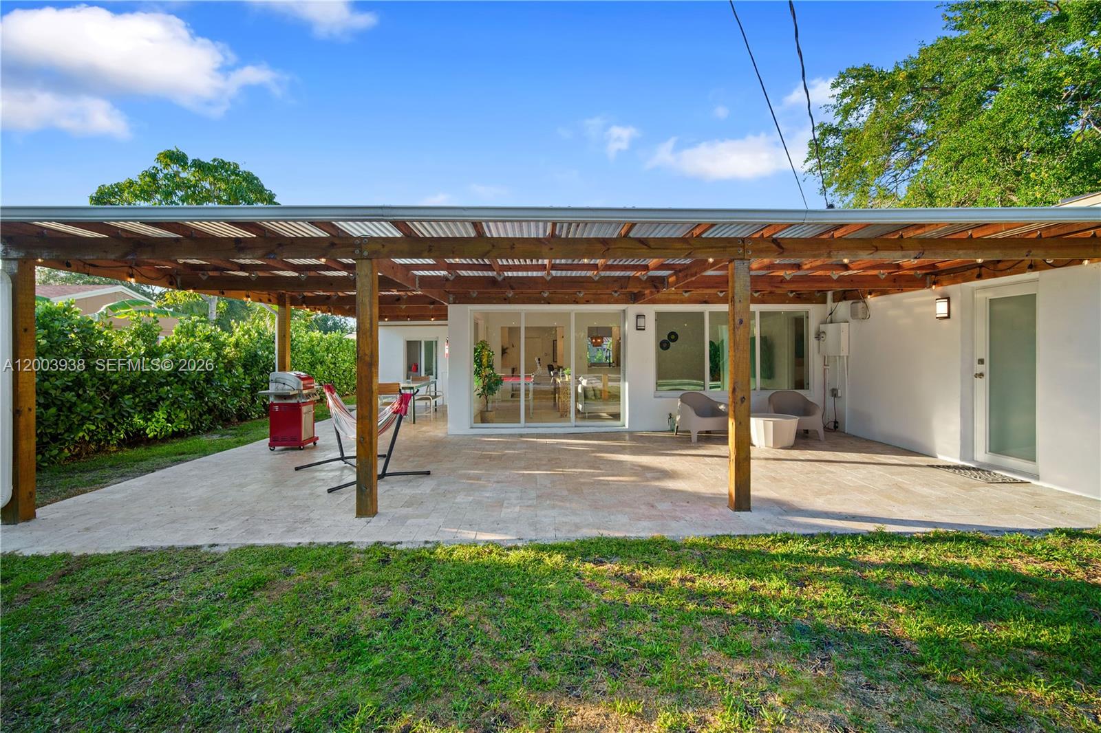 DIXIE GARDENS - Residential