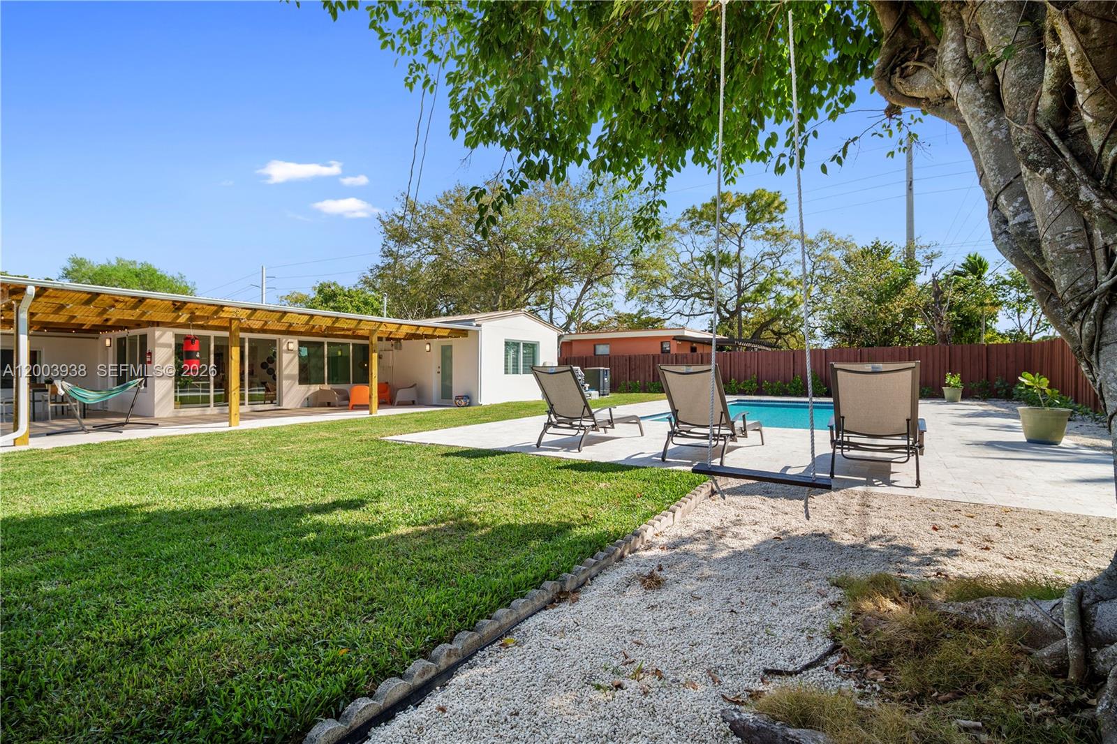 DIXIE GARDENS - Residential