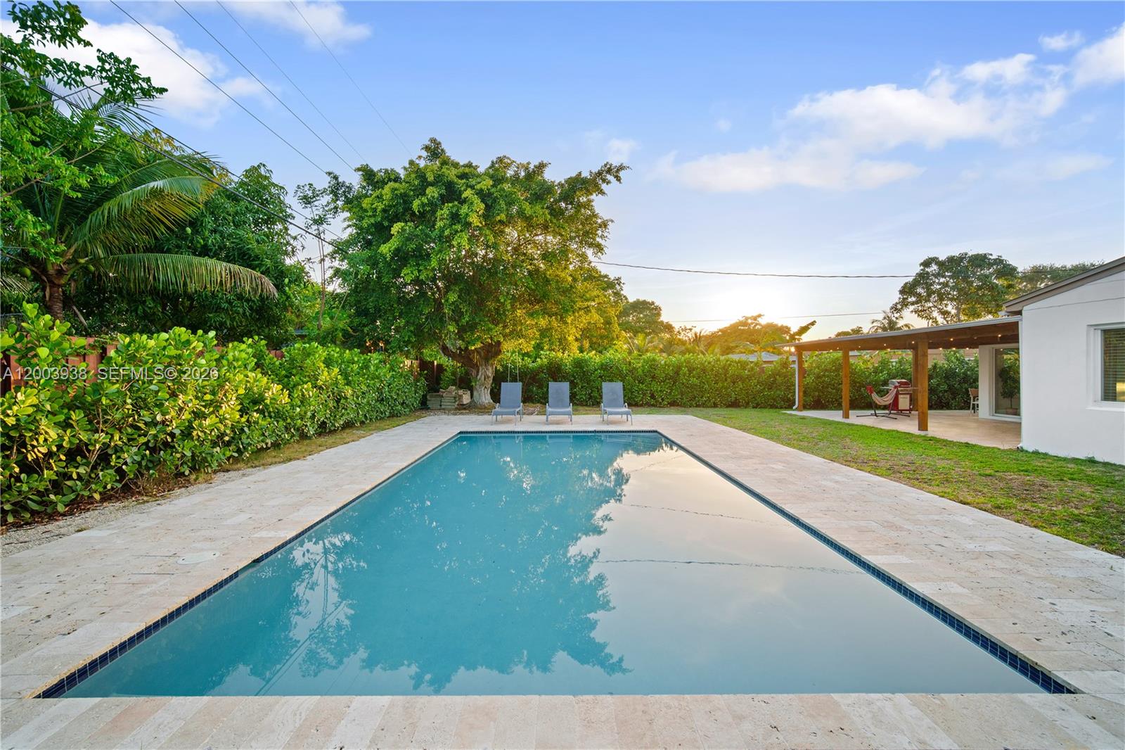 DIXIE GARDENS - Residential