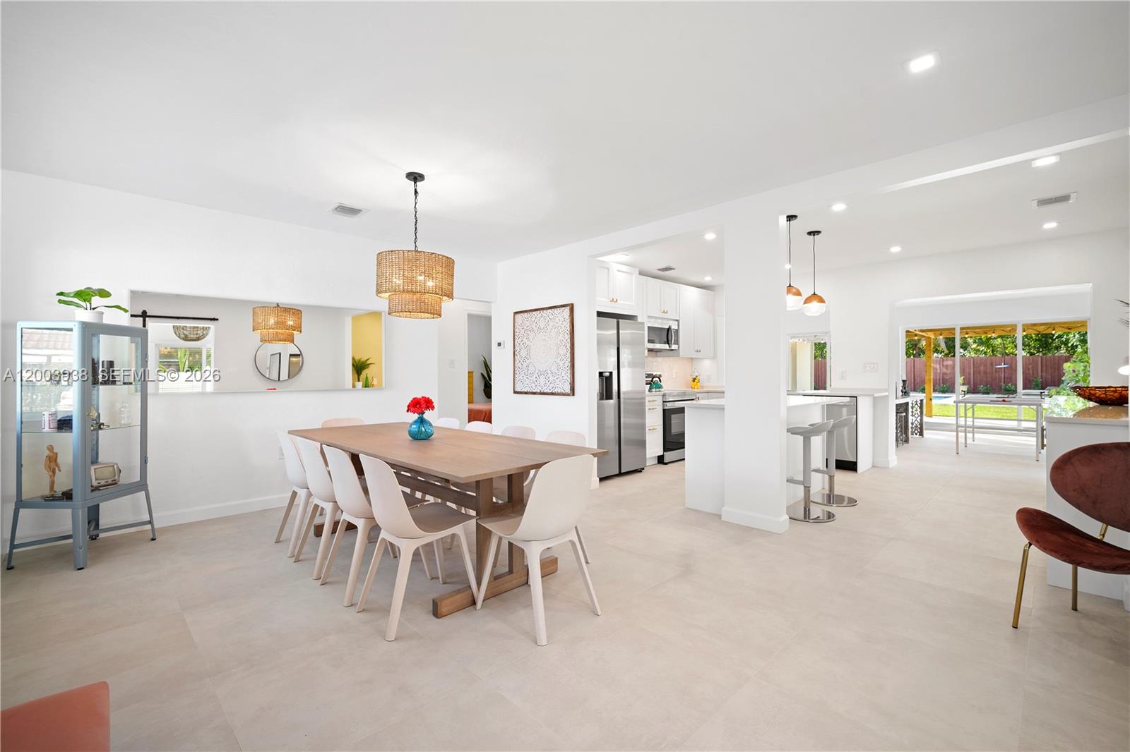 DIXIE GARDENS - Residential