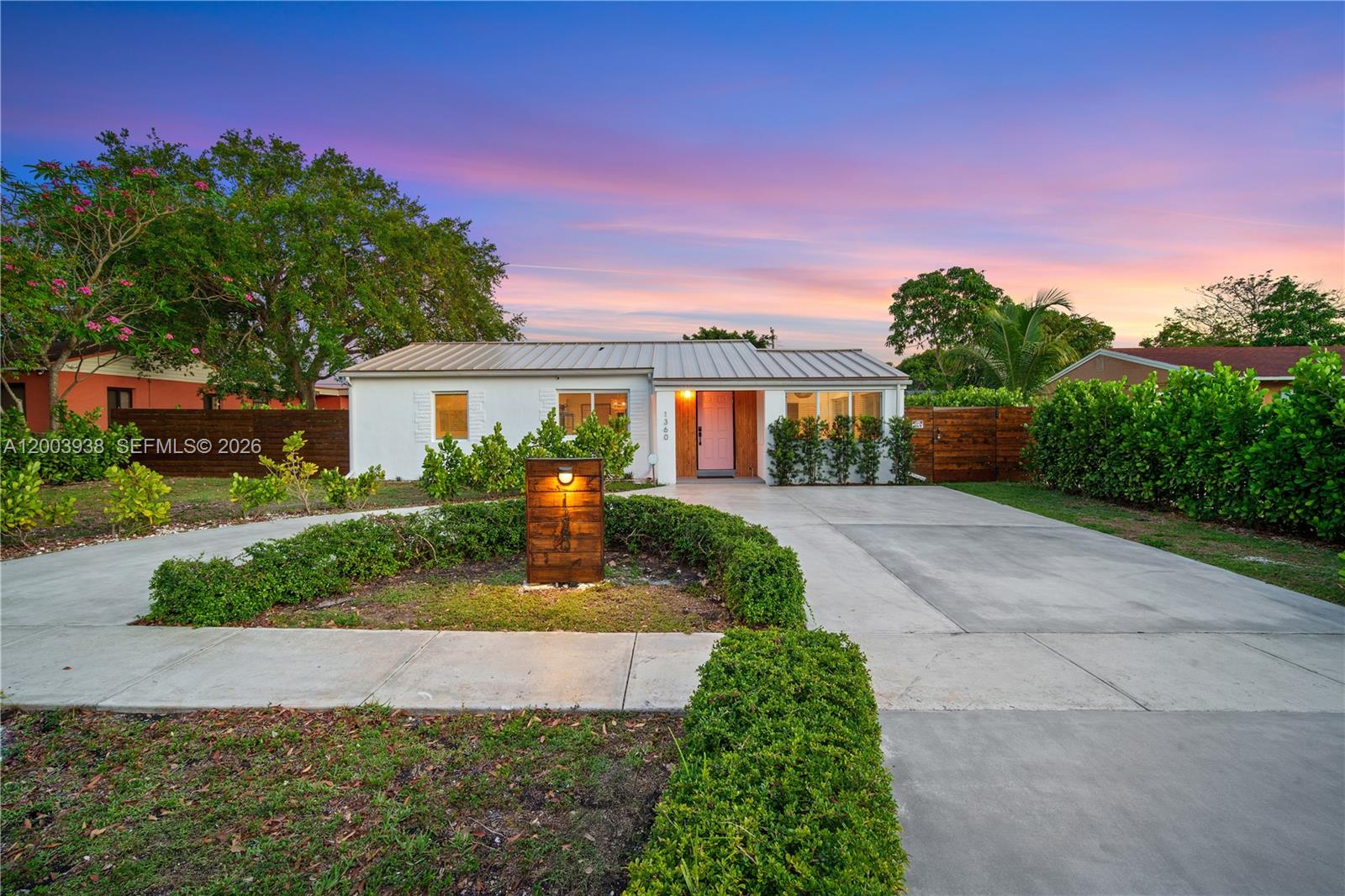 DIXIE GARDENS - Residential