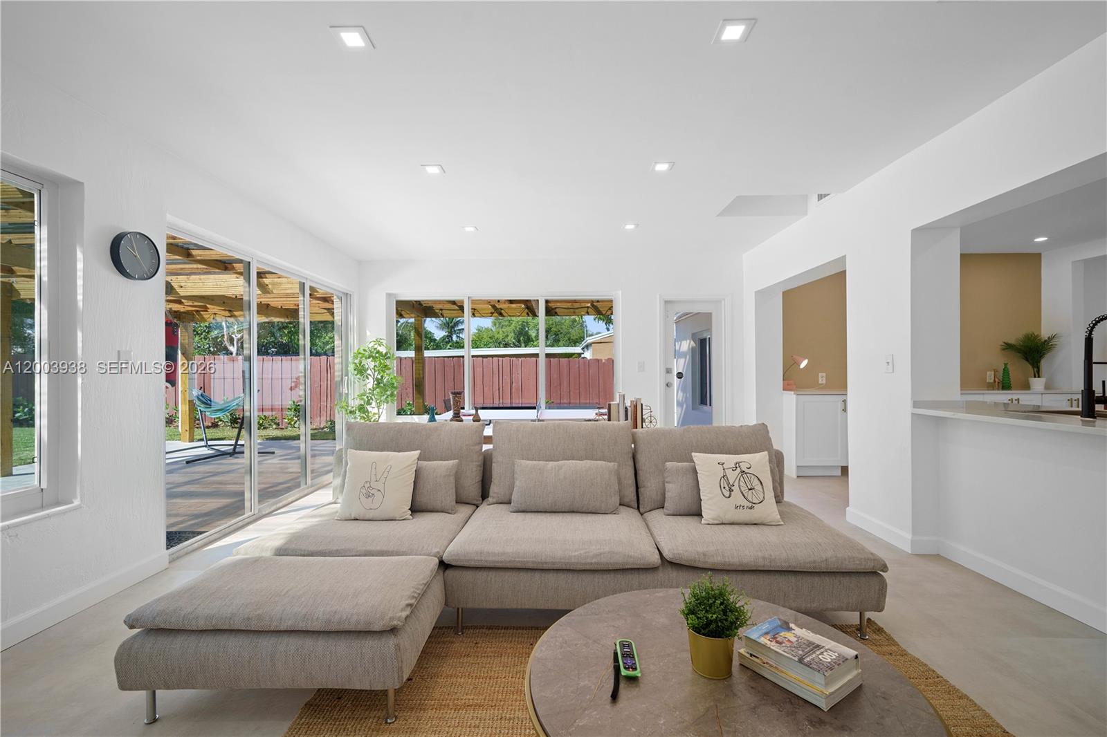 DIXIE GARDENS - Residential