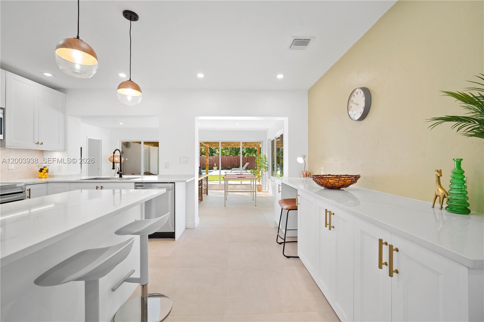 DIXIE GARDENS - Residential