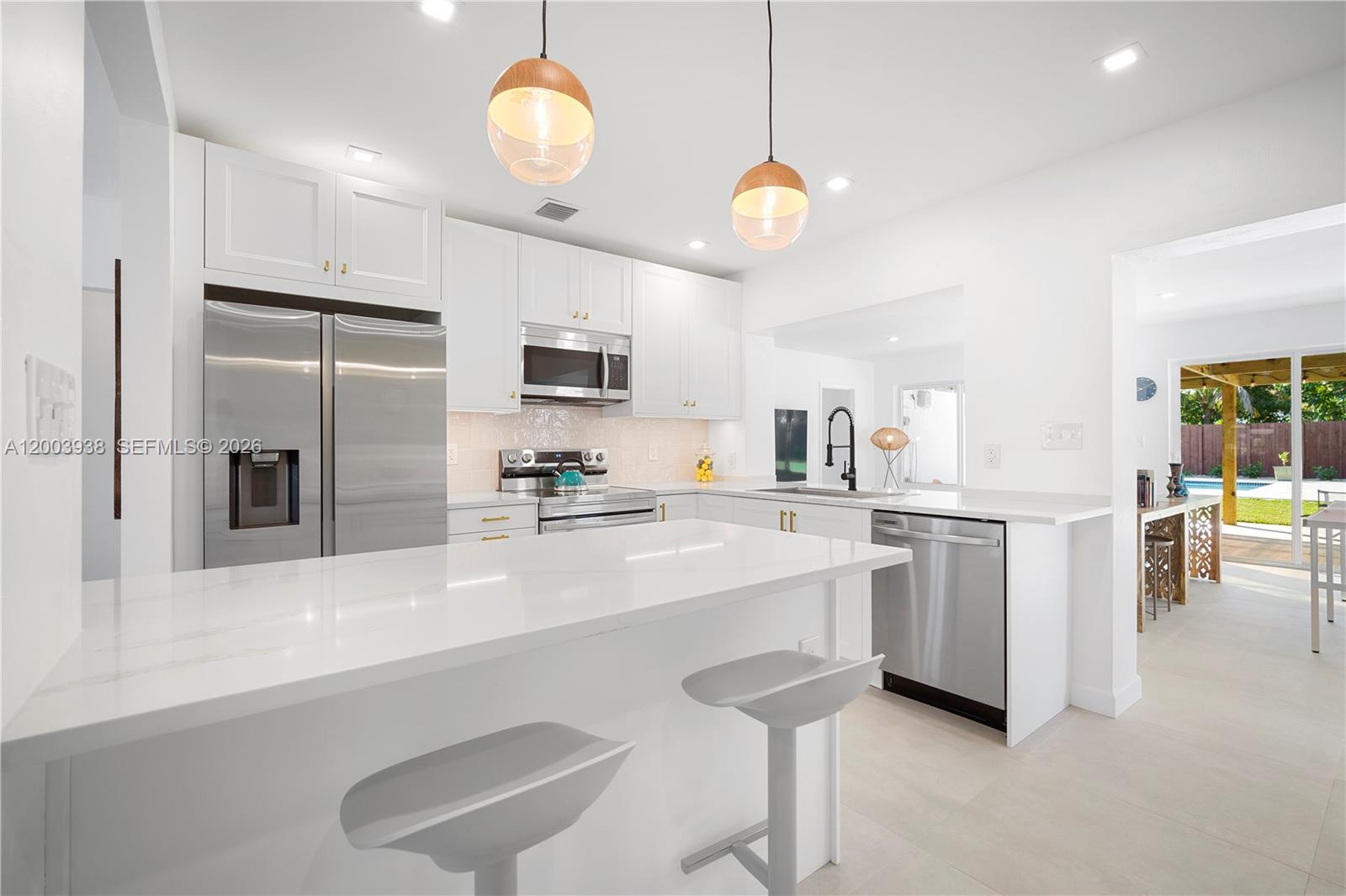 DIXIE GARDENS - Residential