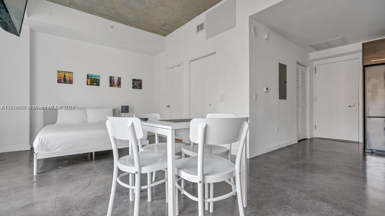 CENTRO CONDO - Residential Lease