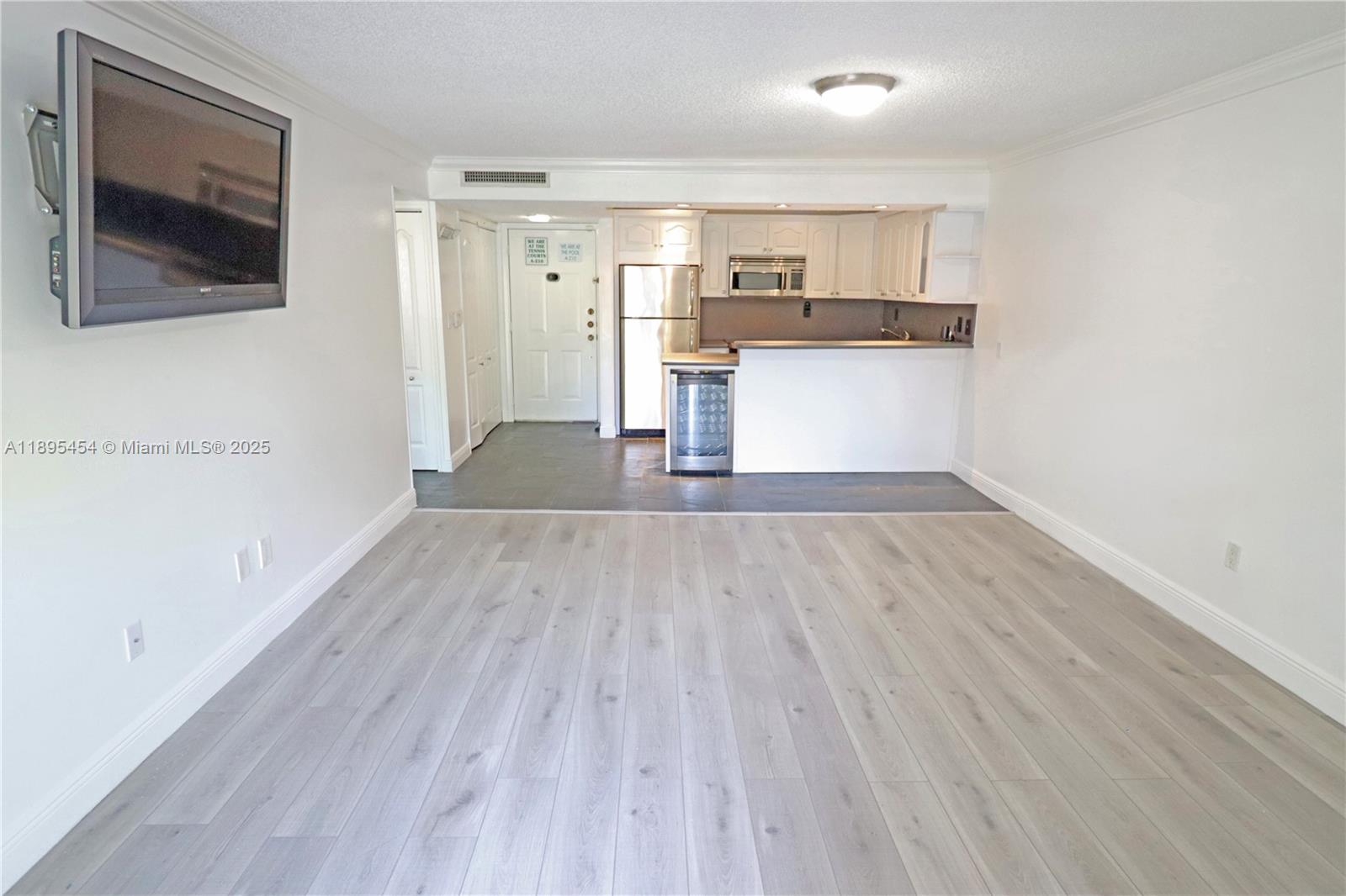 WISPERWOOD VILLAGE CONDO - Residential Lease
