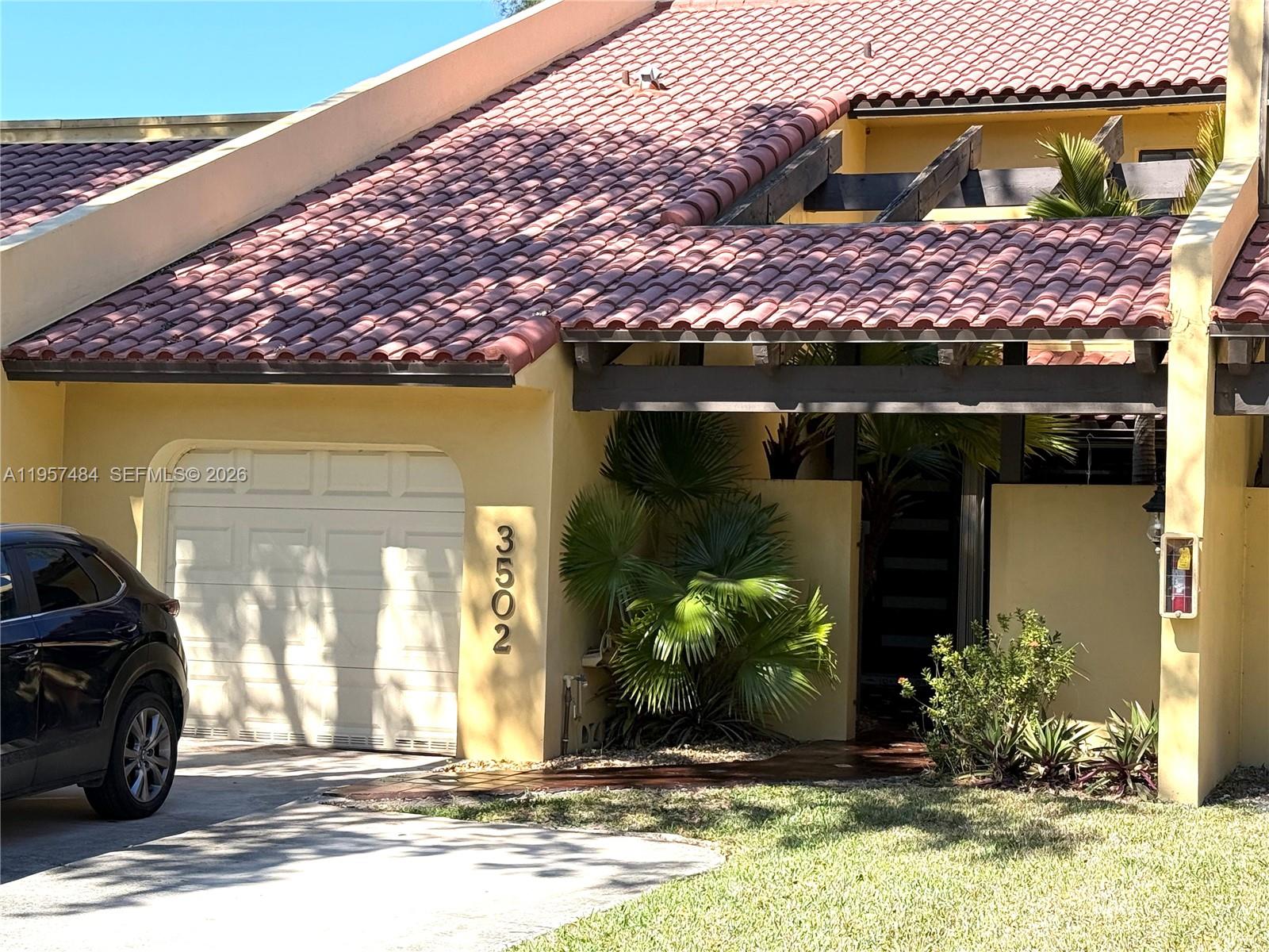 3502 Torremolinos Ave F-32