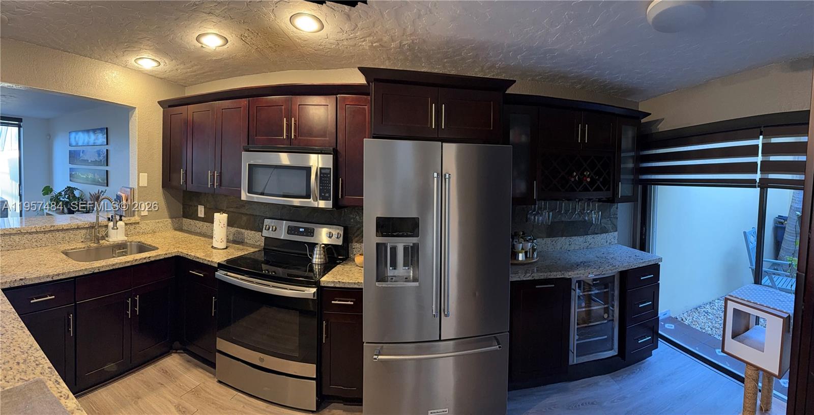 COSTA DEL SOL CONDO N - Residential