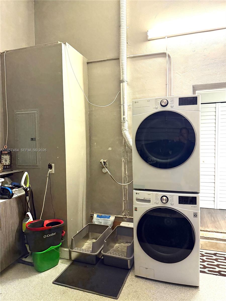 COSTA DEL SOL CONDO N - Residential