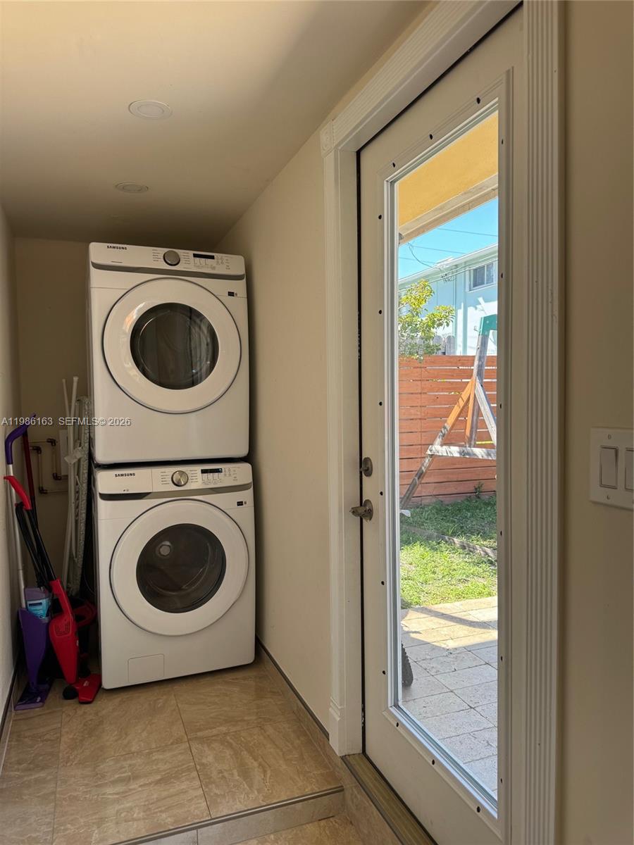 SANTA BARBARA ESTATES - Residential