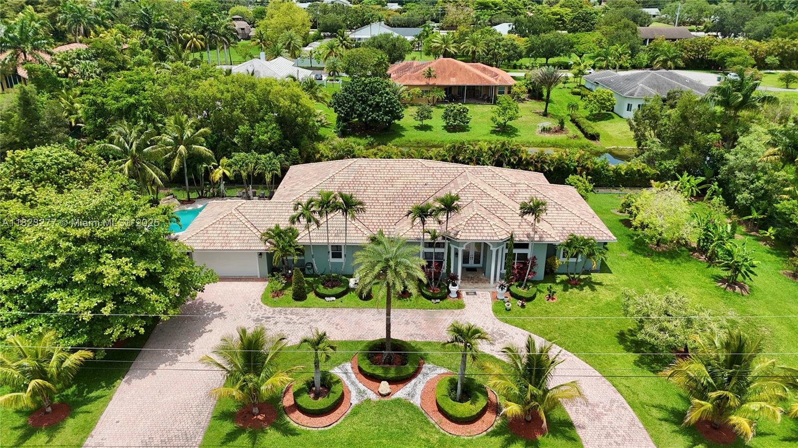 Property for Sale at 16541 Sw 62nd St, Southwest Ranches, Broward County, Florida - Bedrooms: 4 
Bathrooms: 5  - $2,300,000