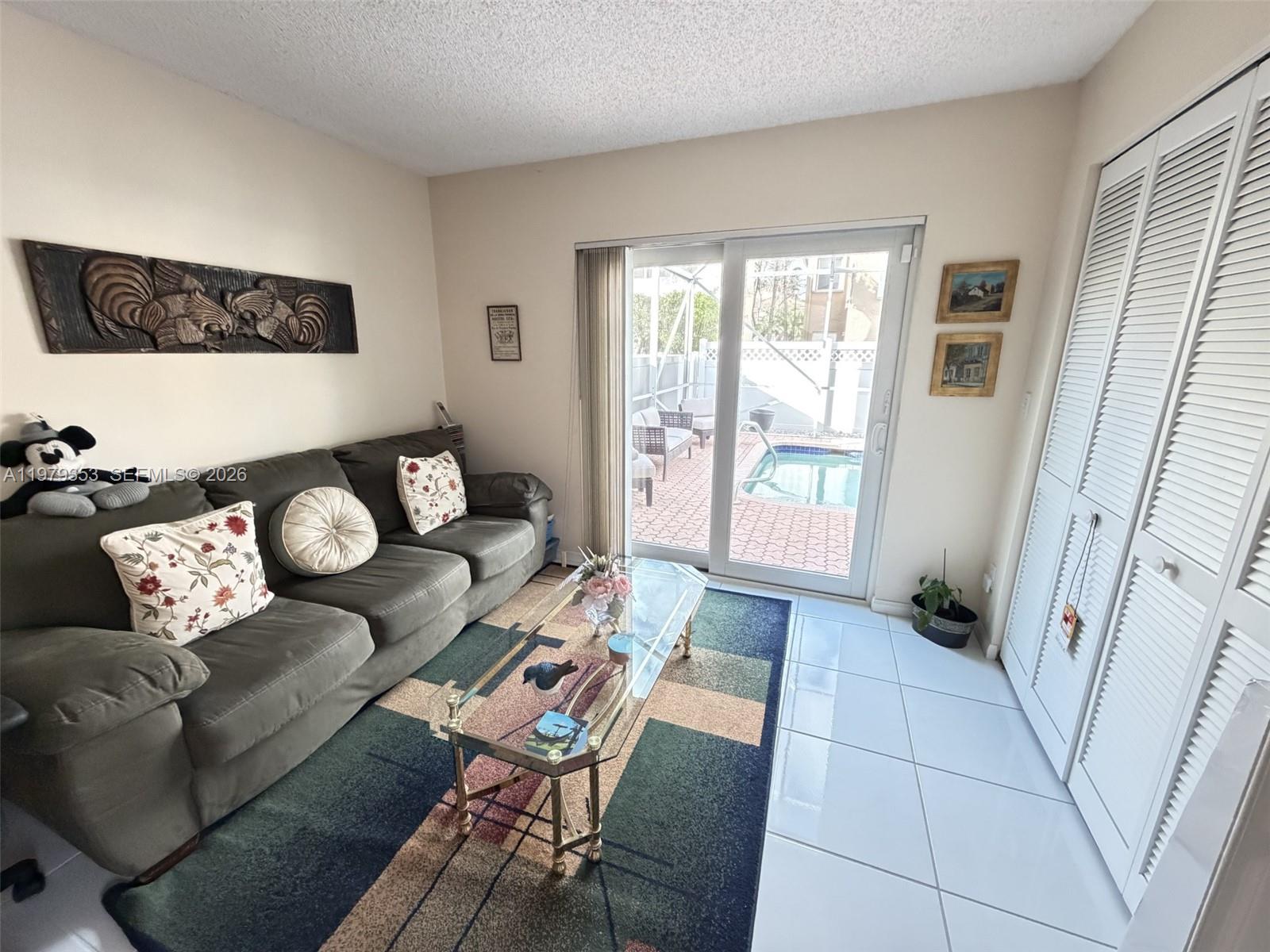 KENSINGTON SOUTH - Residential