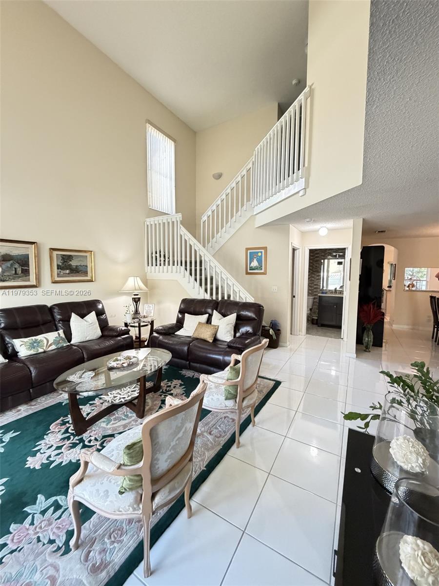 KENSINGTON SOUTH - Residential