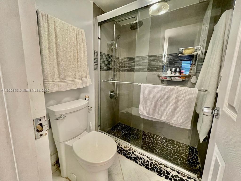 PARKER PLAZA CONDO ESTATE - Residential Lease