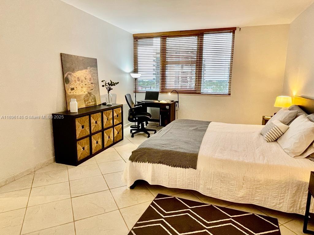 PARKER PLAZA CONDO ESTATE - Residential Lease