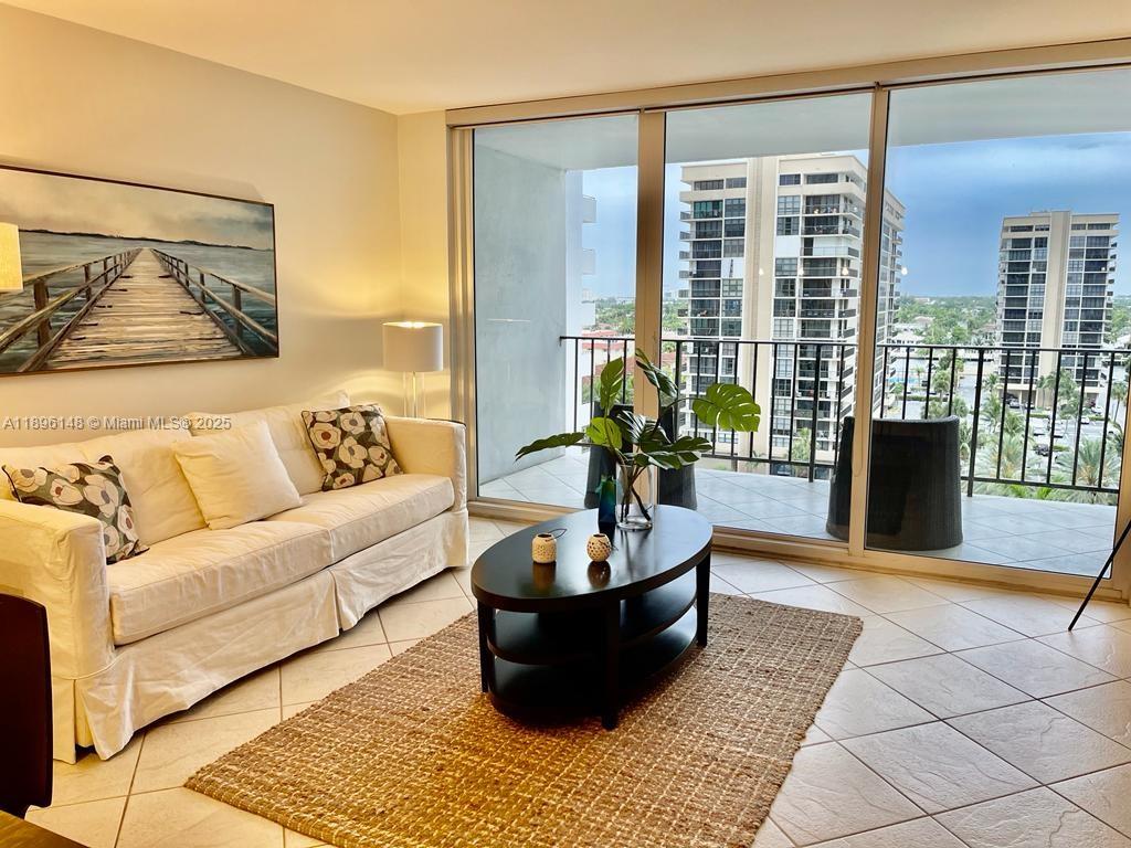 PARKER PLAZA CONDO ESTATE - Residential Lease