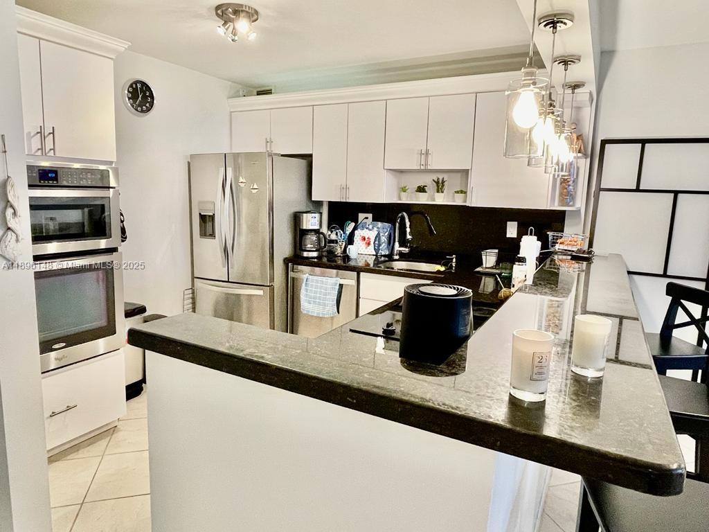 PARKER PLAZA CONDO ESTATE - Residential Lease