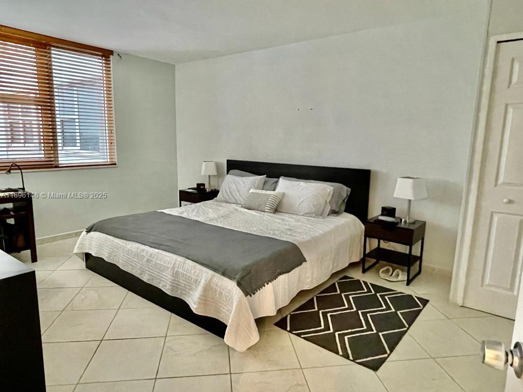 PARKER PLAZA CONDO ESTATE - Residential Lease