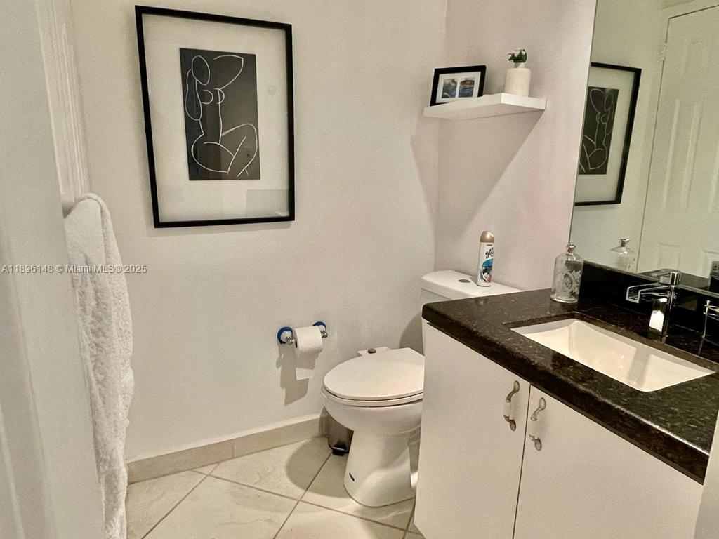 PARKER PLAZA CONDO ESTATE - Residential Lease